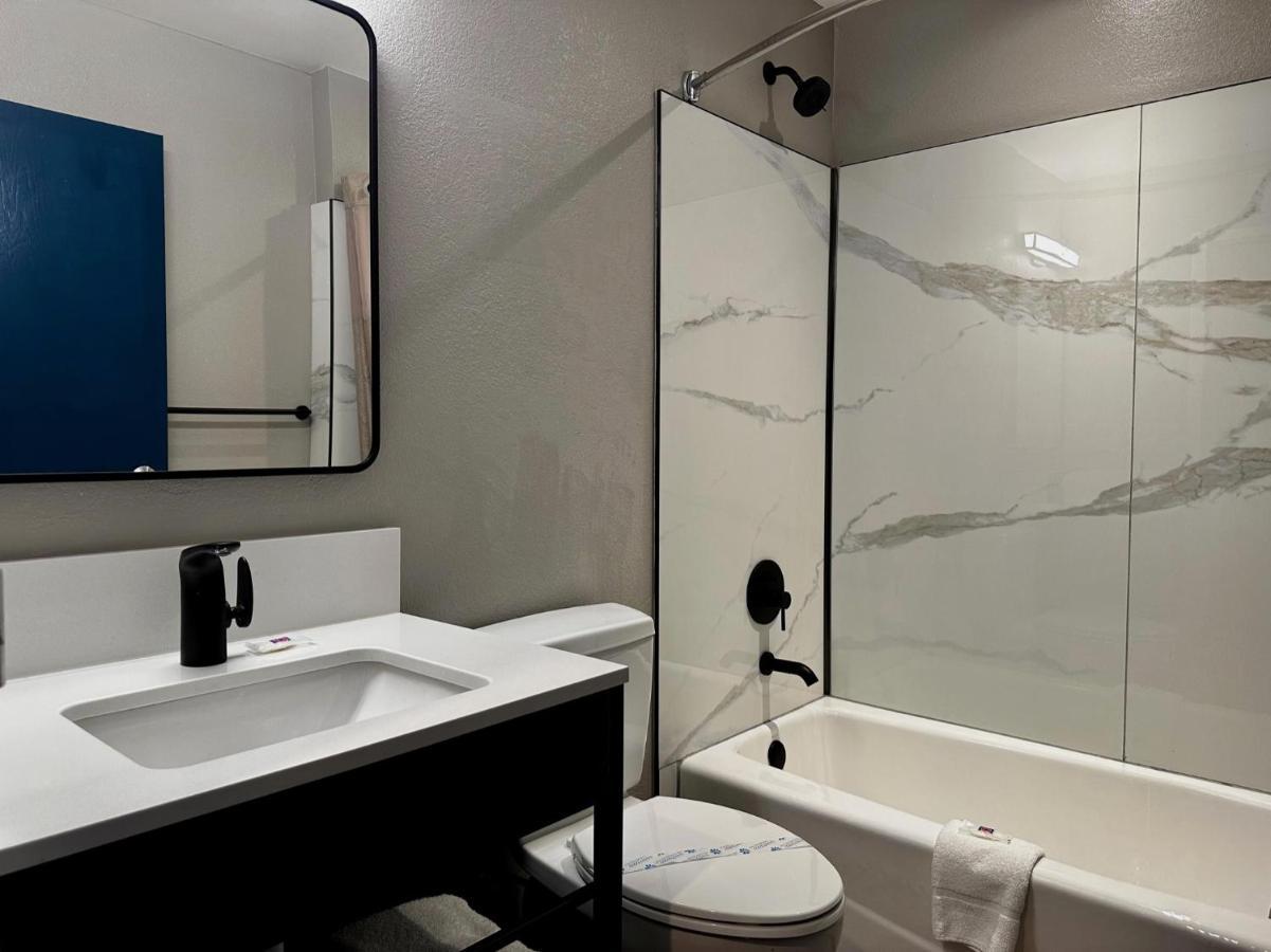 Motel 6 Indianapolis Carmel Eksteriør bilde